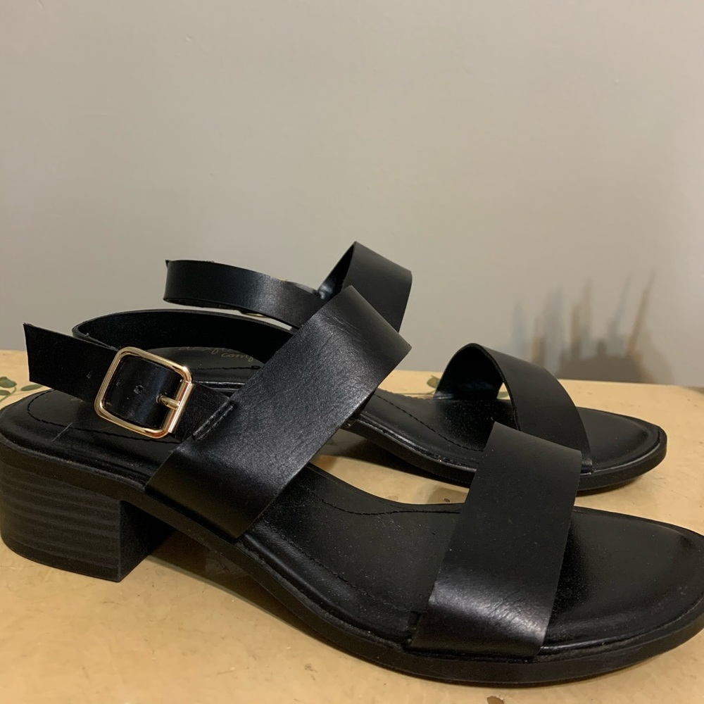 Strapped black sandals
